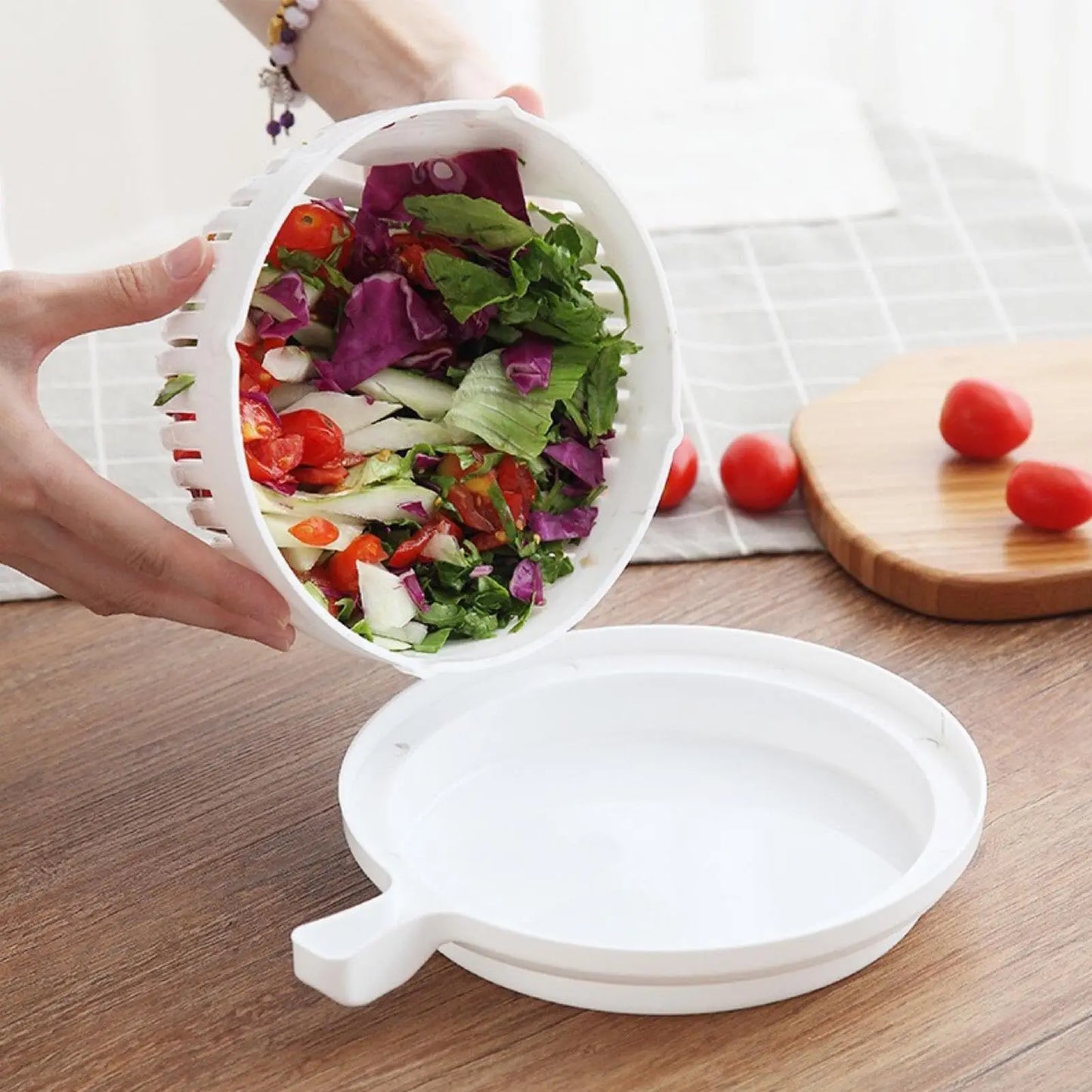 Quick And Easy Time Saver Salad Maker